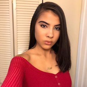 Meet your Posher, Marissa